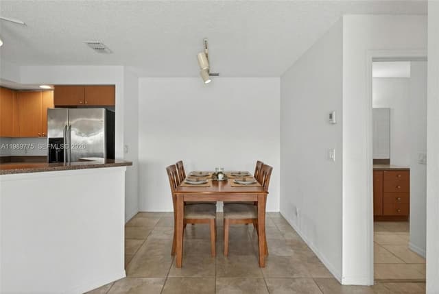 3390 N Pinewalk Dr N # 1026, Margate FL 33063 - Margate, FL - Photo 5