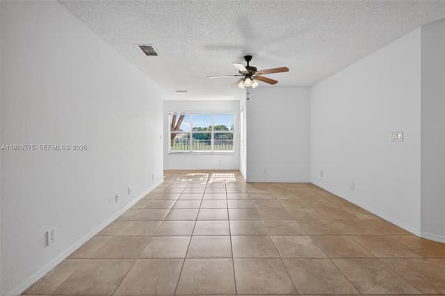3390 N Pinewalk Dr N # 1026, Margate FL 33063 - Margate, FL - Photo 4