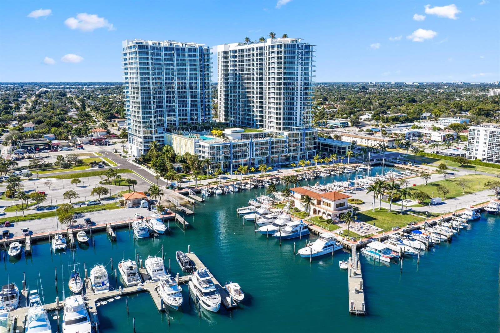 220 Lake Shore Drive # 1125, Lake Park FL 33403