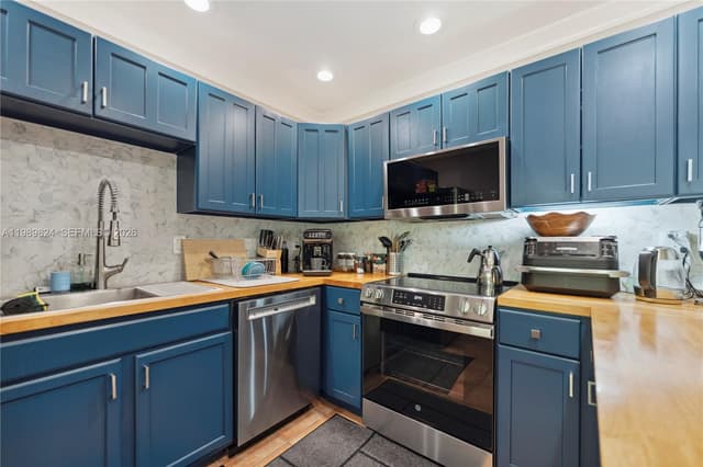 1111 SW 5th St, Boca Raton FL 33486 - Boca Raton, FL - Photo 2