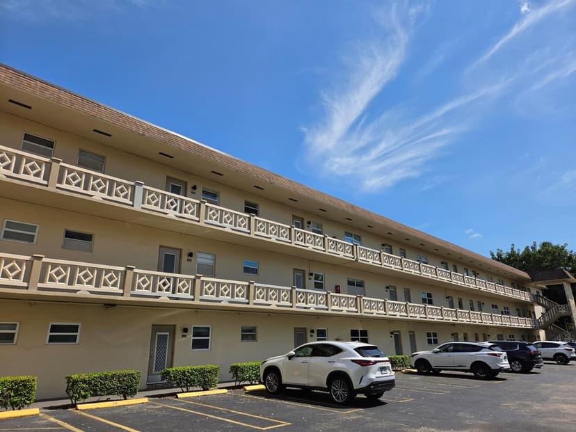 3400 NW 48th Avenue # 512, Lauderdale Lakes FL 33319