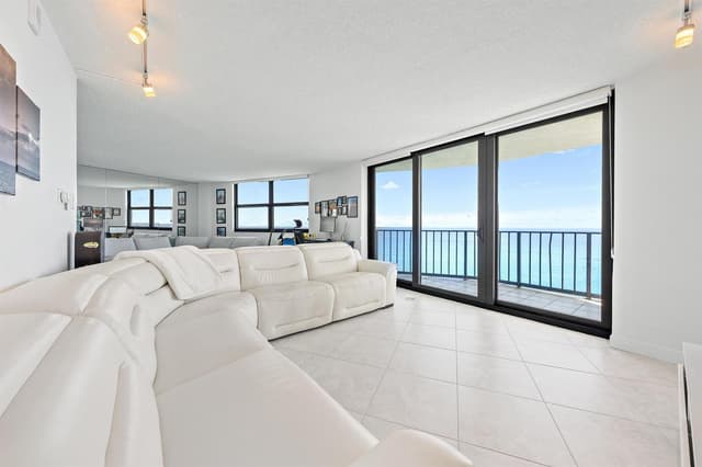 5420 N Ocean Drive, Riviera Beach FL 33404 - Riviera Beach, FL - Photo 5