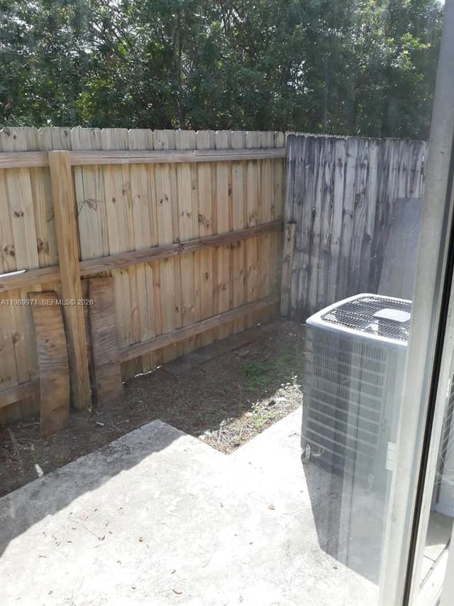 4380 Lakewood Rd # 4380, Lake Worth FL 33461 - Lake Worth, FL - Photo 2