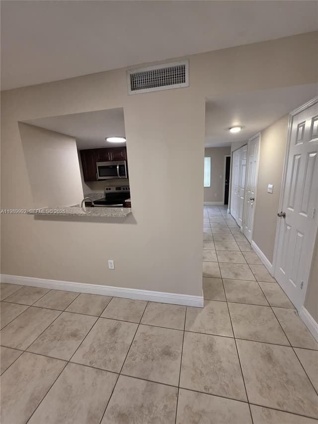 1990 NW 4th Ct # 7, Miami FL 33136 - Miami, FL - Photo 3