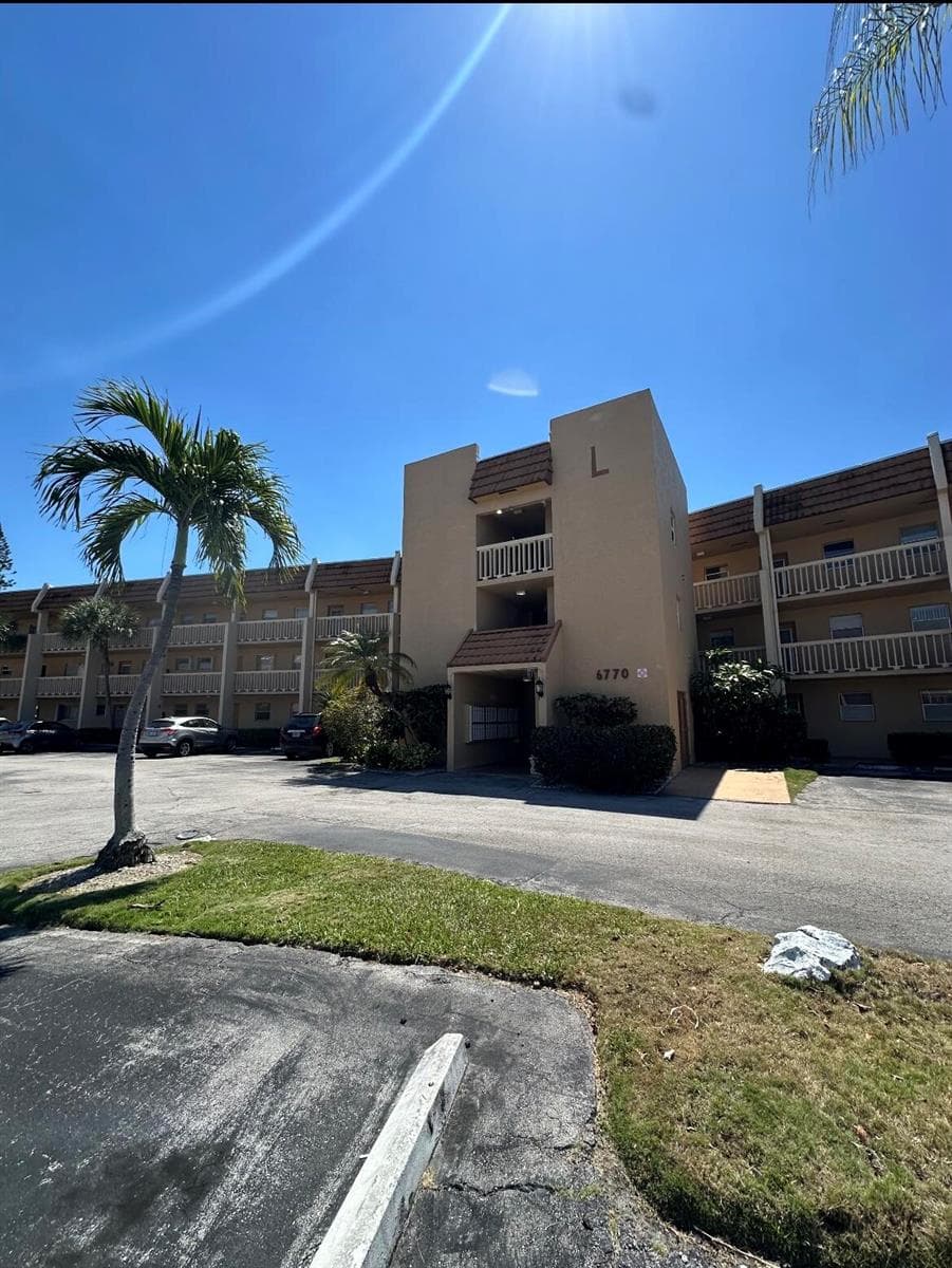 6770 Royal Palm Boulevard # 207l, Margate FL 33063 - Margate, FL - Photo 1