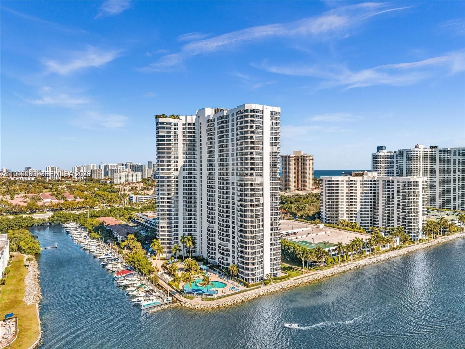 3530 Mystic Pointe Dr # 114, Aventura FL 33180 - Aventura, FL - Photo 1