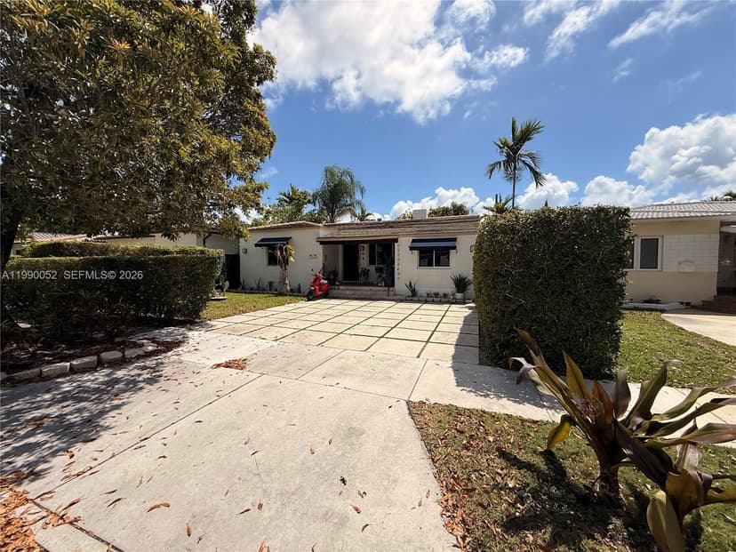2260 SW 25th St, Miami FL 33133