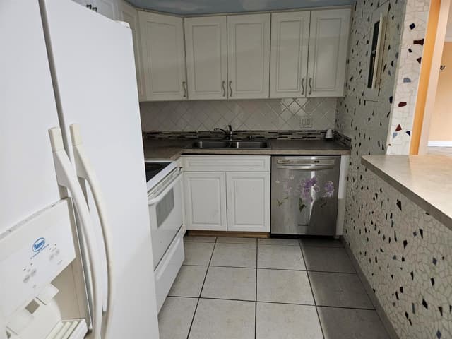 5570 NW 44th Street NW # 107a, Lauderhill FL 33319 - Lauderhill, FL - Photo 2