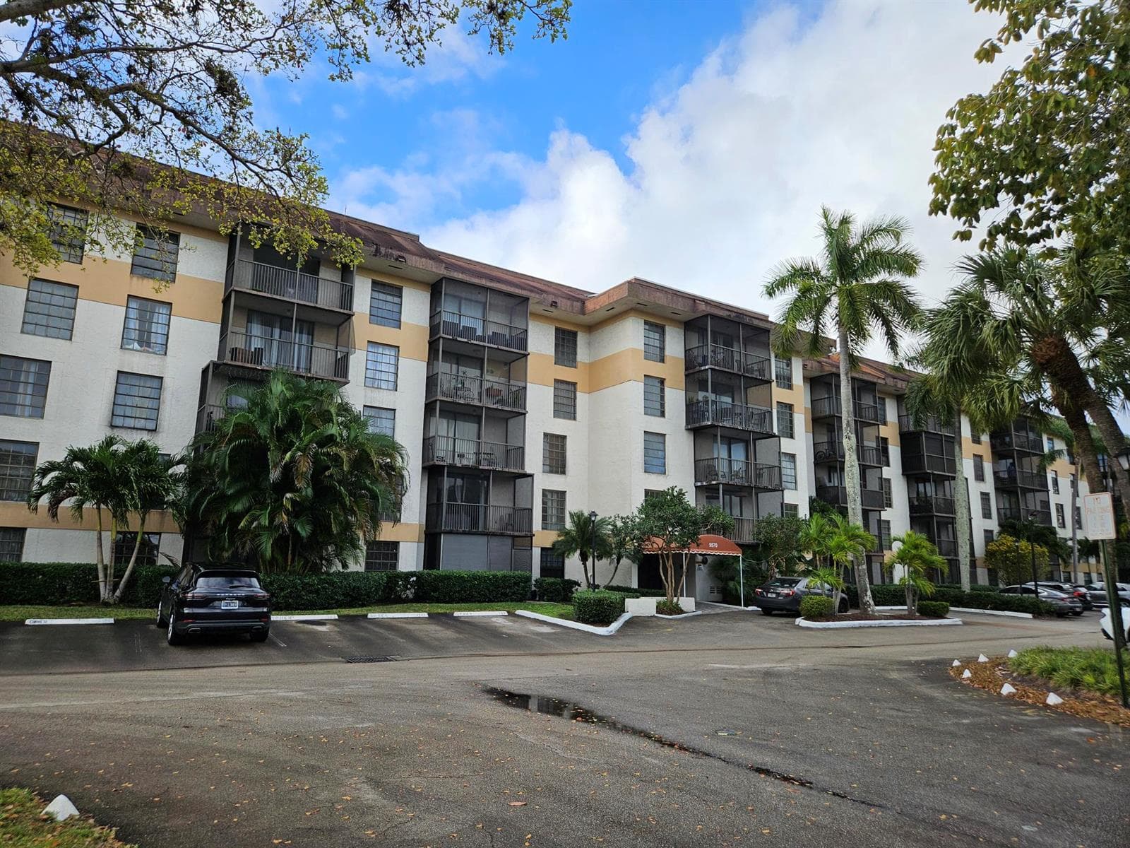 5570 NW 44th Street NW # 107a, Lauderhill FL 33319 - Lauderhill, FL - Photo 1