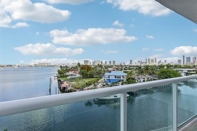 2841 NE 163rd St # 605, North Miami Beach FL 33160 - North Miami Beach, FL - Photo 4