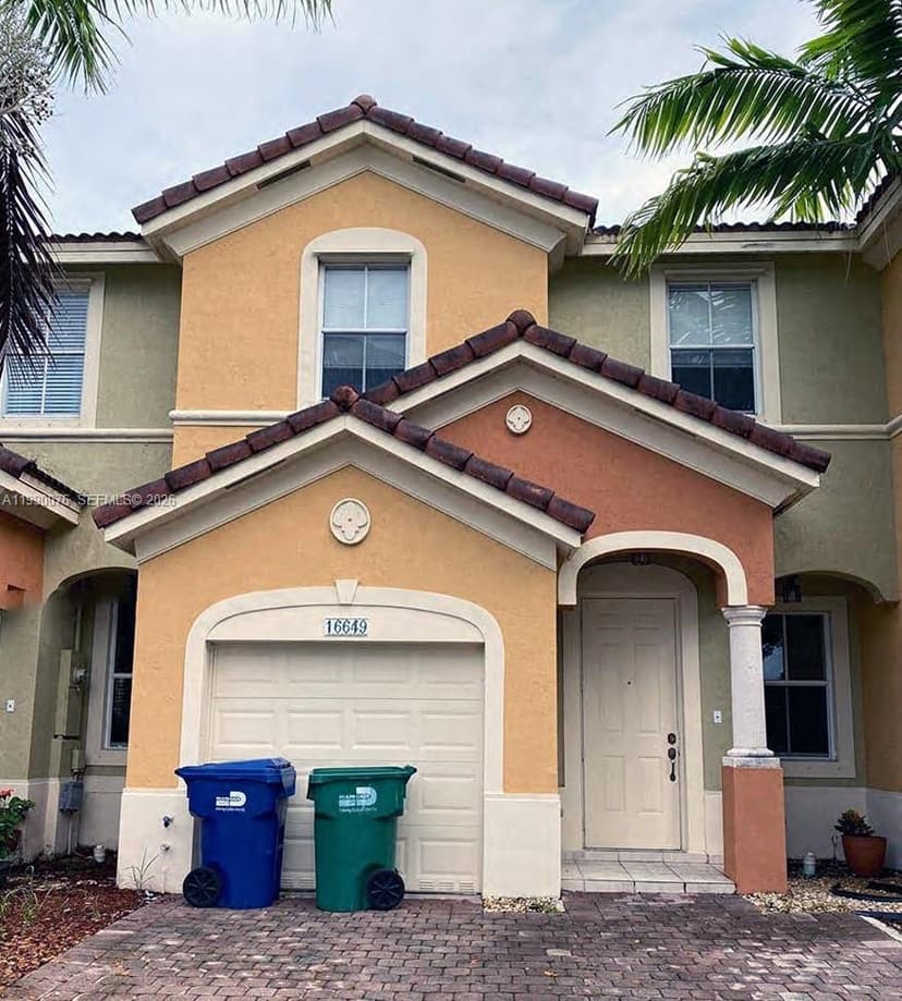 16649 SW 80th Ter, Miami FL 33193