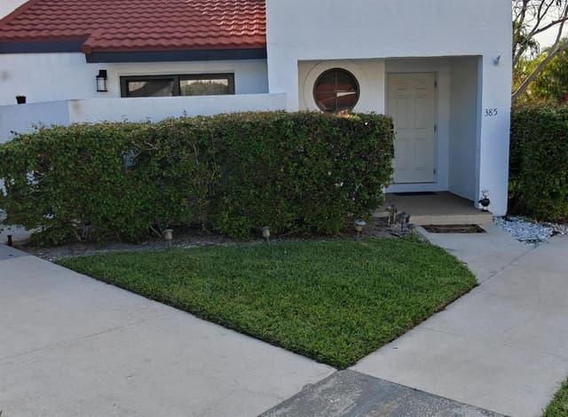 385 NW 36th Avenue, Deerfield Beach FL 33442 - Deerfield Beach, FL - Photo 3