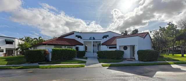 385 NW 36th Avenue, Deerfield Beach FL 33442 - Deerfield Beach, FL - Photo 4