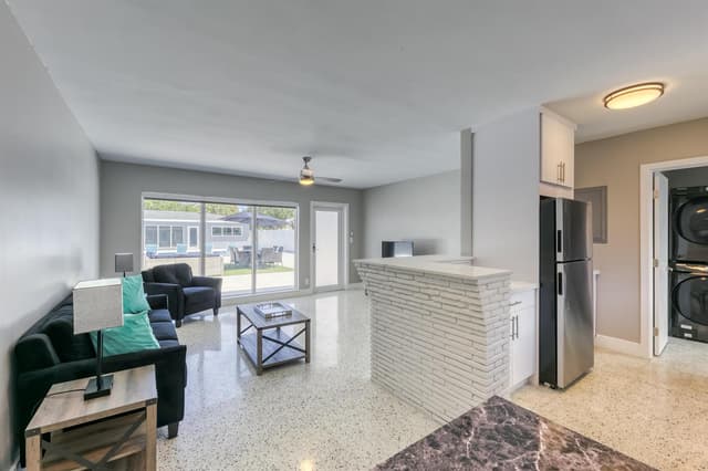 2017 NE 26th Street, Wilton Manors FL 33305 - Wilton Manors, FL - Photo 4
