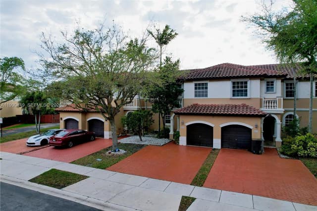4964 SW 128th Ave, Miramar FL 33027 - Miramar, FL - Photo 2