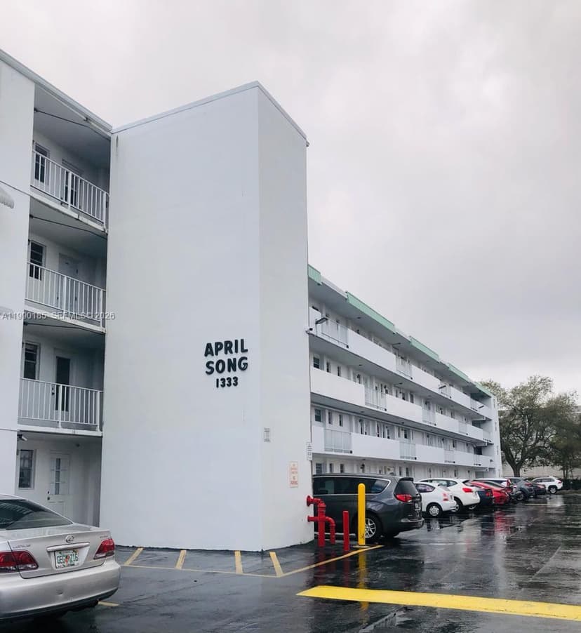 1333 E Hallandale Beach Blvd # 223, Hallandale Beach FL 33009