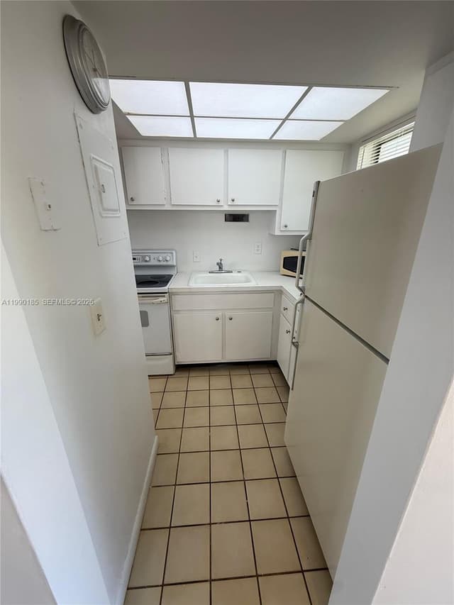 1333 E Hallandale Beach Blvd # 223, Hallandale Beach FL 33009 - Hallandale Beach, FL - Photo 5