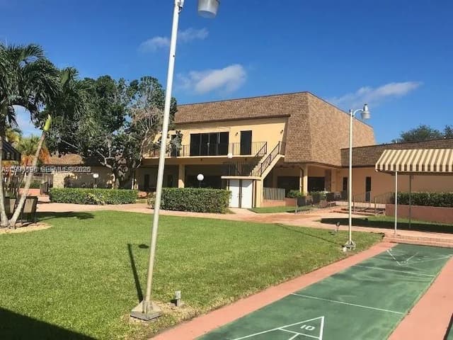 200 Berkley Rd # 123, Hollywood FL 33024 - Hollywood, FL - Photo 7
