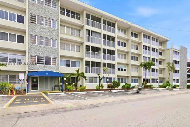 330 SE 2nd St # 101G, Hallandale Beach FL 33009 - Hallandale Beach, FL - Photo 4