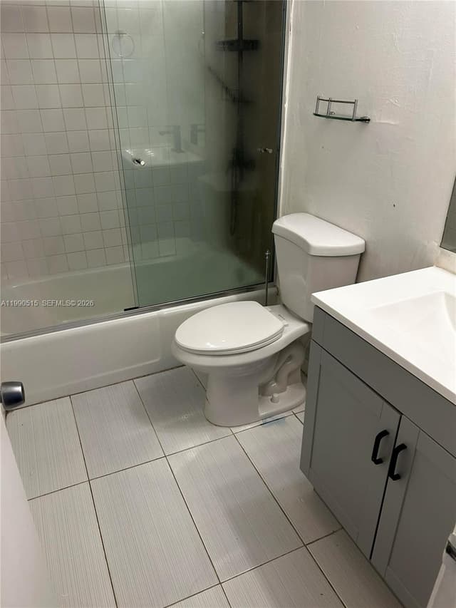 400 Kings Point Dr # 604, Sunny Isles Beach FL 33160 - Sunny Isles Beach, FL - Photo 2