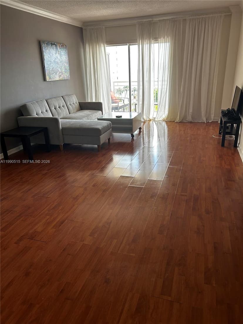400 Kings Point Dr # 604, Sunny Isles Beach FL 33160