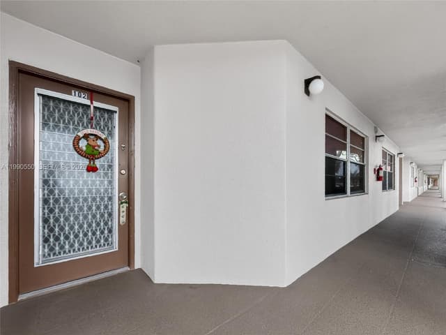 1000 SW 125th Ave # 102N, Pembroke Pines FL 33027 - Pembroke Pines, FL - Photo 4