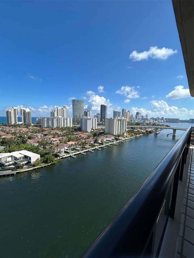 19667 TURNBERRY WAY # K, Aventura FL 33180 - Aventura, FL - Photo 2