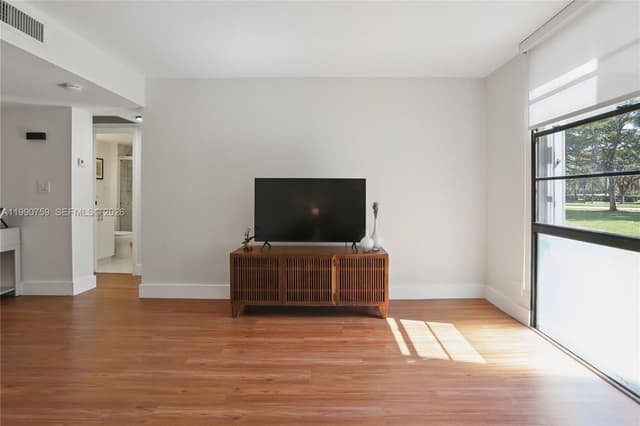 3101 N Country Club Dr # 102, Aventura FL 33180 - Aventura, FL - Photo 6