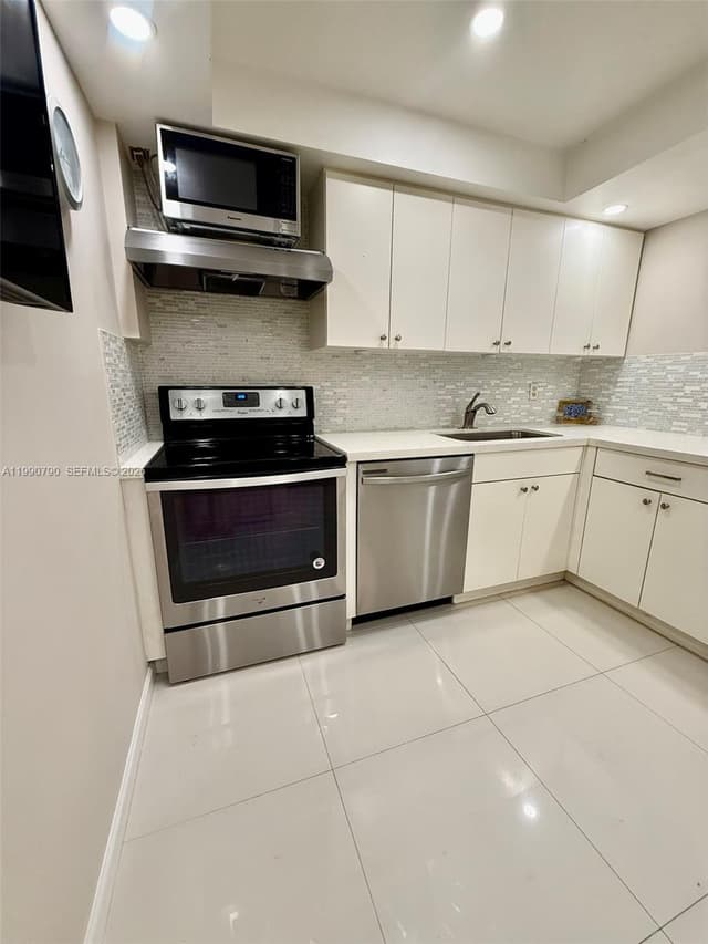 200 Leslie Dr # 425, Hallandale Beach FL 33009 - Hallandale Beach, FL - Photo 7