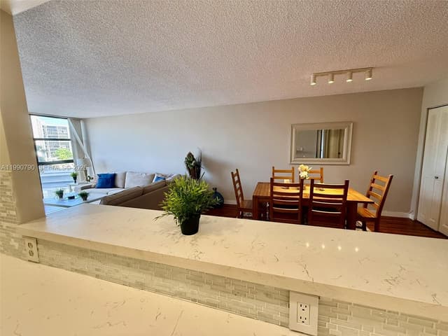 200 Leslie Dr # 425, Hallandale Beach FL 33009 - Hallandale Beach, FL - Photo 3