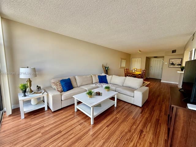 200 Leslie Dr # 425, Hallandale Beach FL 33009 - Hallandale Beach, FL - Photo 4