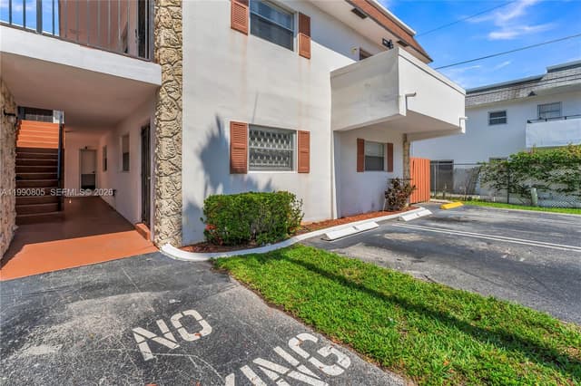 321 SW 1st Ct # 4, Pompano Beach FL 33060 - Pompano Beach, FL - Photo 5