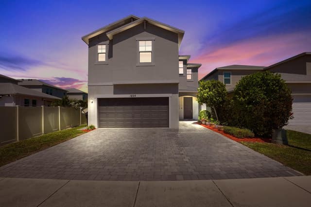 1826 Lake Cove Drive, Lake Worth FL 33460 - Lake Worth, FL - Photo 4