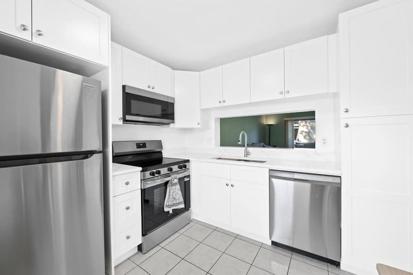 5570 Lakeside Drive # 102, Margate FL 33063