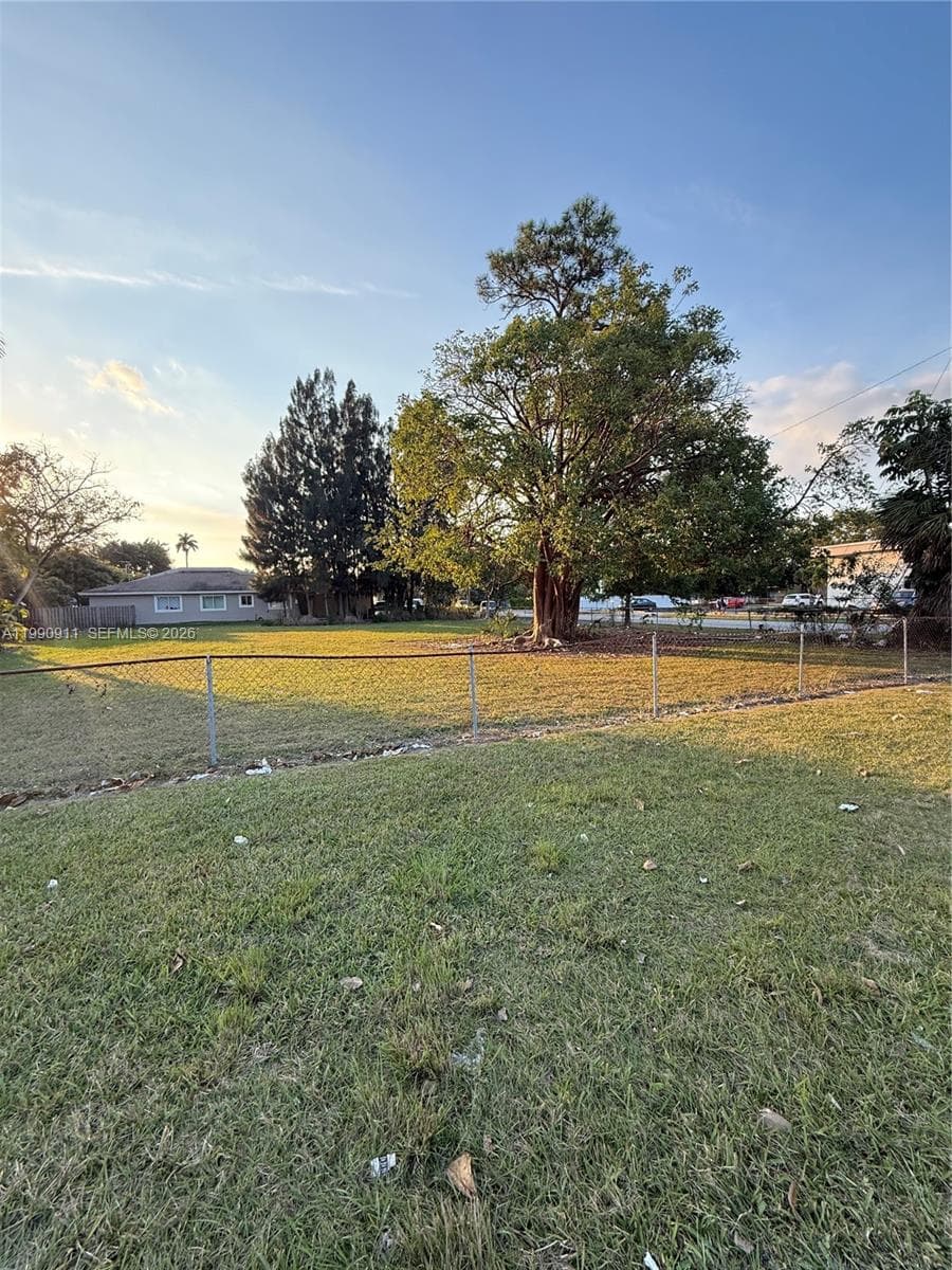 199 NE 9th St, Homestead FL 33030 - Homestead, FL - Photo 1