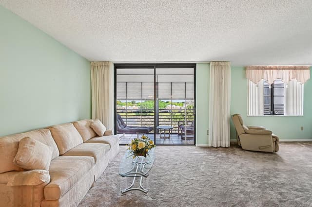 1101 Colony Point Circle # 404, Pembroke Pines FL 33026 - Pembroke Pines, FL - Photo 6