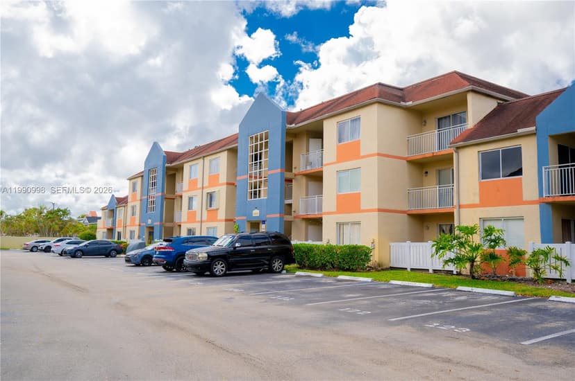 18890 NW 57 ave # 210, Hialeah FL 33015