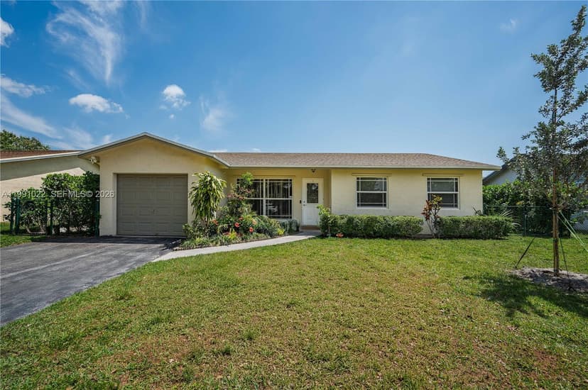 401 NW 83rd Way, Pembroke Pines FL 33024