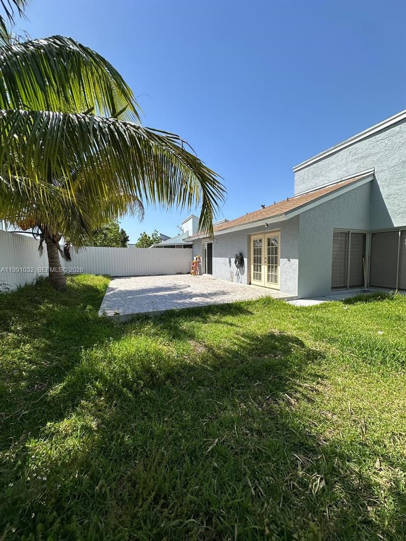 20926 SW 124th Ave Rd, Miami FL 33177