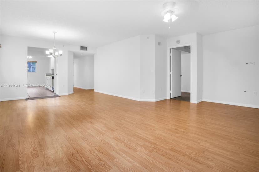 900 SW 142nd Ave # 115L, Pembroke Pines FL 33027