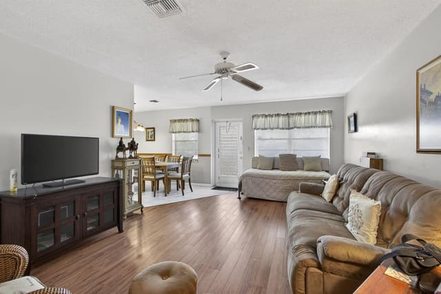 272 Bedford K, West Palm Beach FL 33417 - West Palm Beach, FL - Photo 3