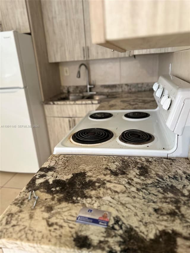12890 NE 8th Ave # 107, North Miami FL 33161 - North Miami, FL - Photo 2