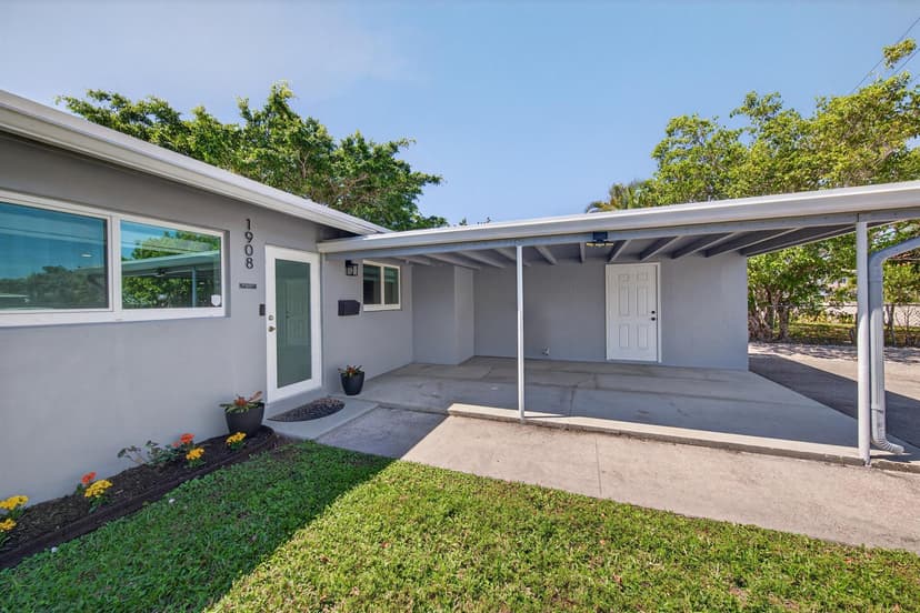 1908 NE 26th Street, Wilton Manors FL 33305