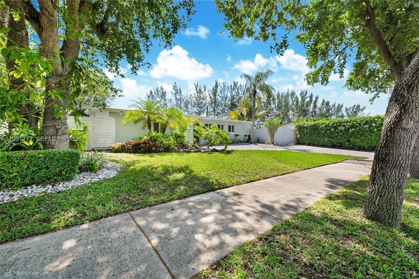 8535 SW 97th Rd, Miami FL 33173