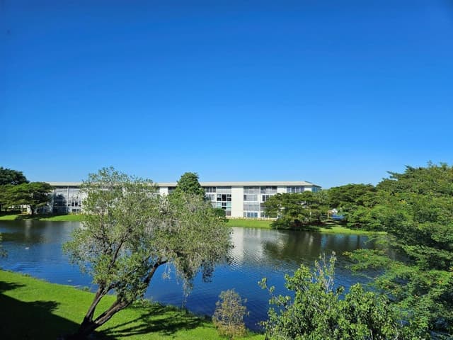 1705 Andros Isle # O3, Coconut Creek FL 33066 - Coconut Creek, FL - Photo 6