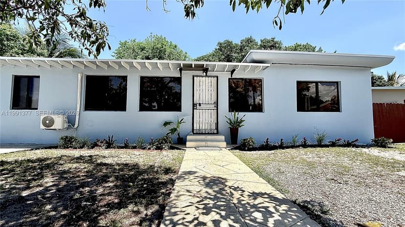 1352 NW 112th Ter, Miami FL 33167