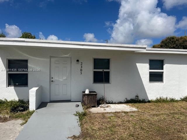 2305 NW 13 CT, Fort Lauderdale FL 33311 - Fort Lauderdale, FL - Photo 1