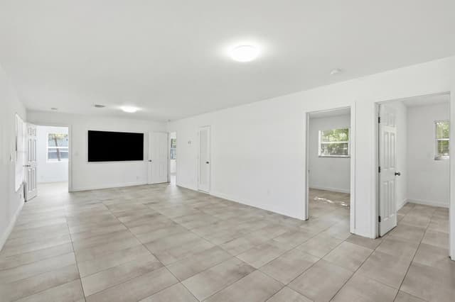 629 NE 36th Street, Oakland Park FL 33334 - Oakland Park, FL - Photo 6