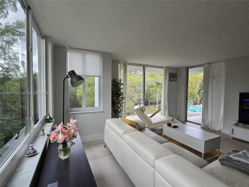 17890 W Dixie Hwy # 307, North Miami Beach FL 33160