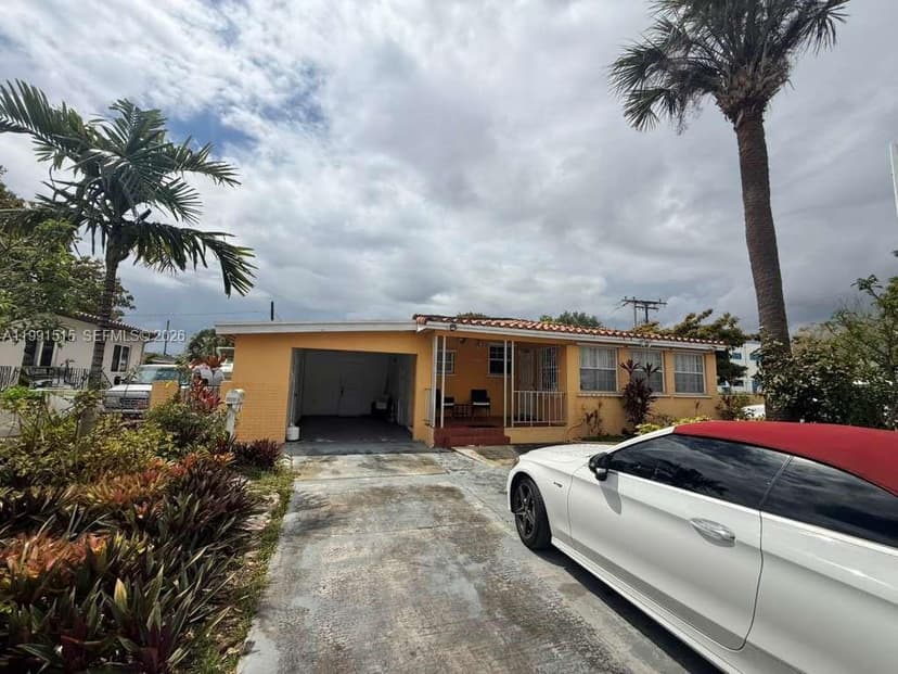 4470 W 1st Ave, Hialeah FL 33012